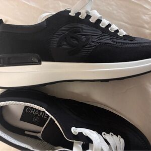 Chanel Women’s Sneakers – Size 7